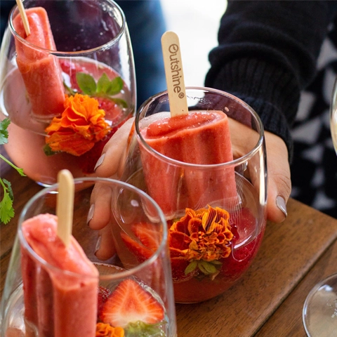 Cheers for All: Creative Beverages That Raise the Bar for Every Guest Serve drinks that look as good as they taste—and boost the bottom line! We helped a national chain reimagine their cocktail lineup with a playful twist—adding Outshine® mini pops as stir sticks to classics like Piña Coladas, Margaritas and Daiquiris. The result? A vibrant Instagram-worthy upgrade that appeals to a broad audience and adds a touch of premium fun to every glass. Whether it’s for happy hour or family-friendly mocktails, these creative beverages bring people together and boost beverage sales.